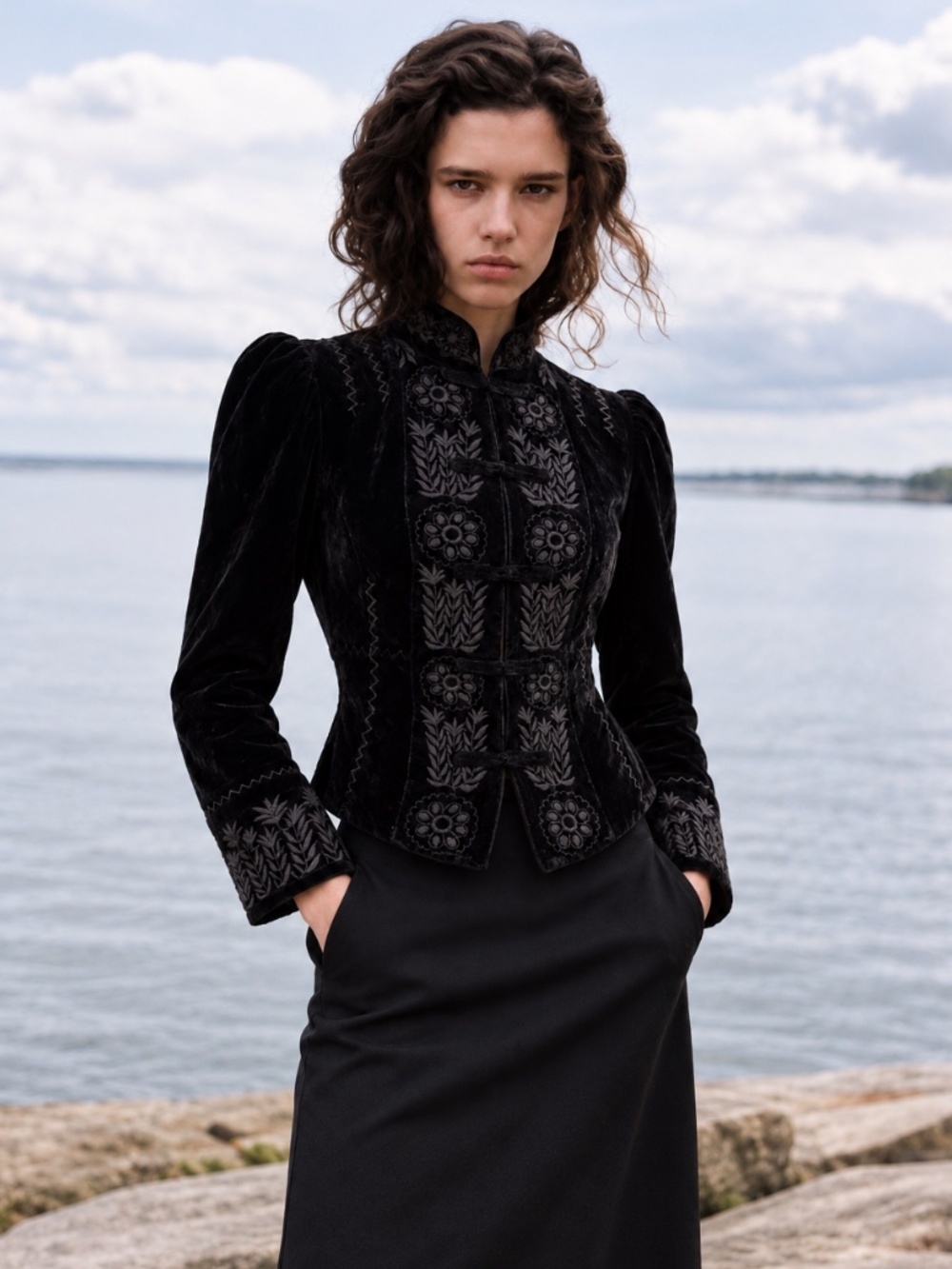 BCBGMAXAZRIA Victorian Embroidered Crushed Velvet Jacket XXS